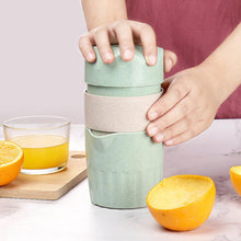 Load image into Gallery viewer, Hot Portable 300ml Citrus Juicer for Orange Lemon Fruit Squeezer Original Juice for Child Potable Juicer Blender for home
